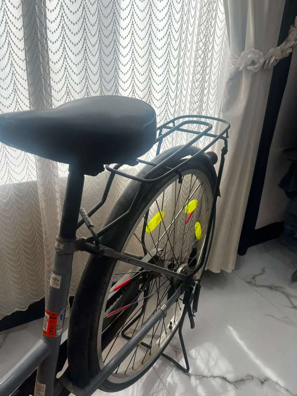 السلام عليكم 👋🏻
بايسكل للبيع 
نوعيه؟ عبد الحليم 🚲
الحجم ؟ 26 
اللون ؟ رصاصي🩶
تايات جديد 
نضافه 99
بايسكل جديد 
مقعد امامي 
مقعد خلفي 

عنواني ؟ موصل 📍

الاستفسار خاص او على الرقم 

***********
