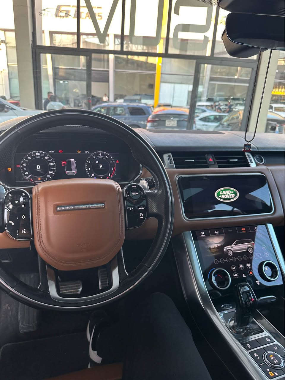 range rover sport autobiography 2019
رنج روفر سبورت اوتوبايكرافي ٢٠١٩ الماني زمان فول فول مواصفات ٣ شاشة سقف شامو داتاشو رادار كاميره حساس فول فوله ٨ بستنه بانزين ٩٢ هزار مايلا ريفه جوي سيارة باقژه گير مكينه تحويل هه مي تشت شه رت 
سعر :٣٨٠ ورقة و مجال
رقم :*********** دهوك, العراق

