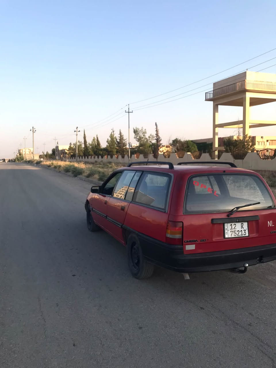 اوبل اوميكا استيشن موديل ٨٩
مكينا 2.0 

المكينة والكير شرط 

الحدادية الامامي والخلفي جديد شرط كامله من كل شي 

رقم نينوى انكليزي شرط التحويل  السيارا باسمي  و بيها كوبون 

السعر ٣٠ وبي مجال بسيط 

العنوان موصل
للتواصل :***********
