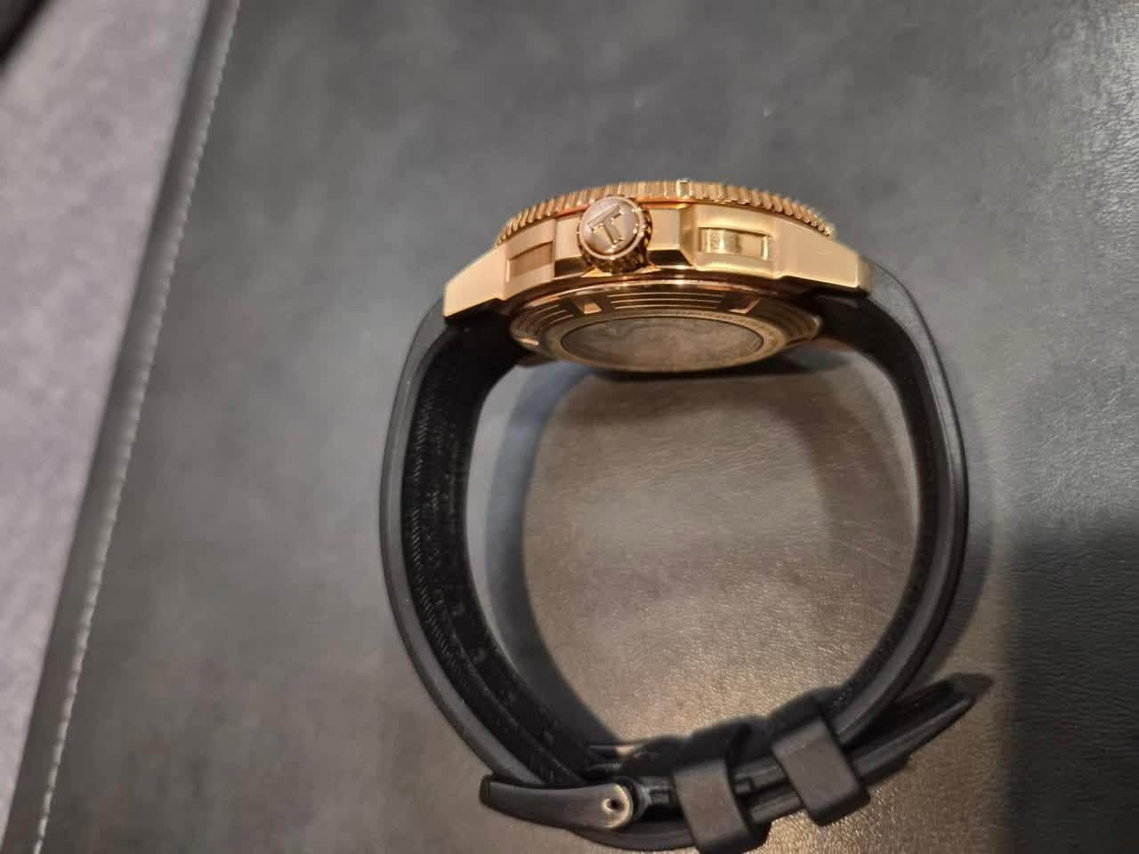 Tissot Seastar 1000 Powermatic 80 T120.407.37.051.01، ميستن رانيكيلو - تيسو - لاتوكورو
ساعة تيسو سيستار 1000 باورماتيك 80 T1204073705101.    للبيع السعر 650 $ الباكيت ضايع ***********
