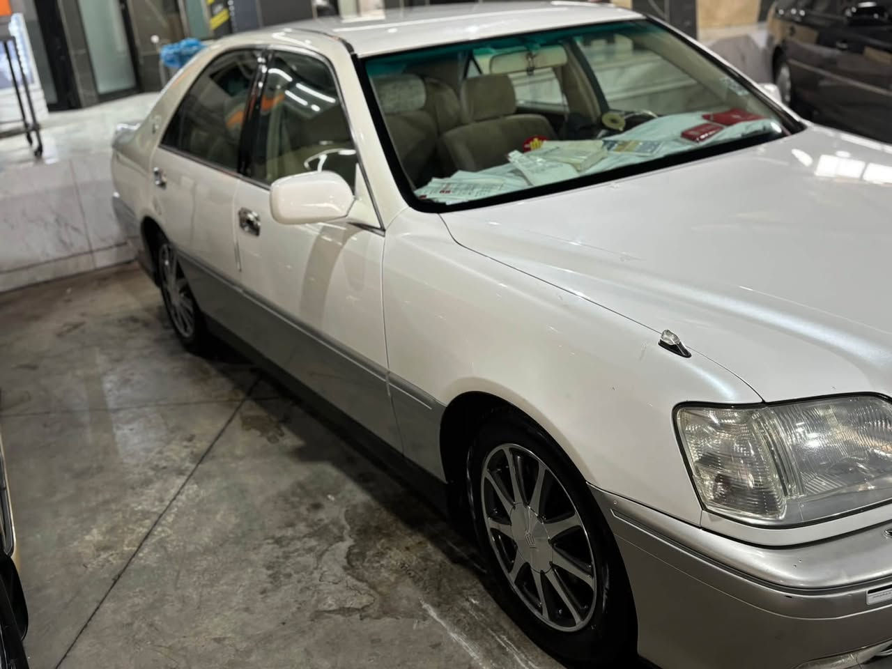 كراون VVTi • نظيفة • بلا عيوب