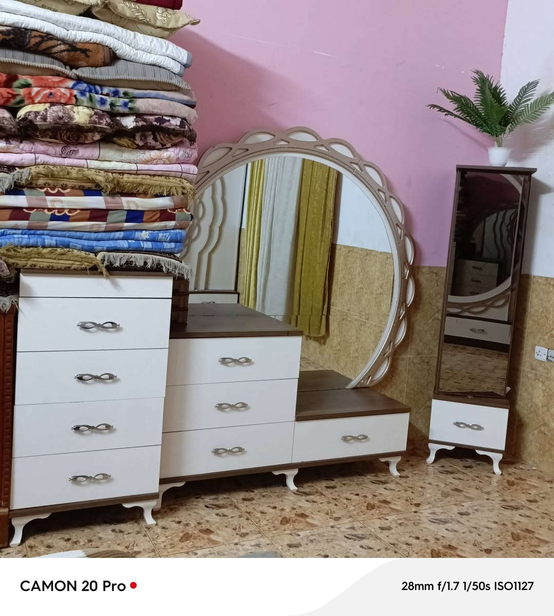 غرفه نظيفه • للبيع • مثل الصور