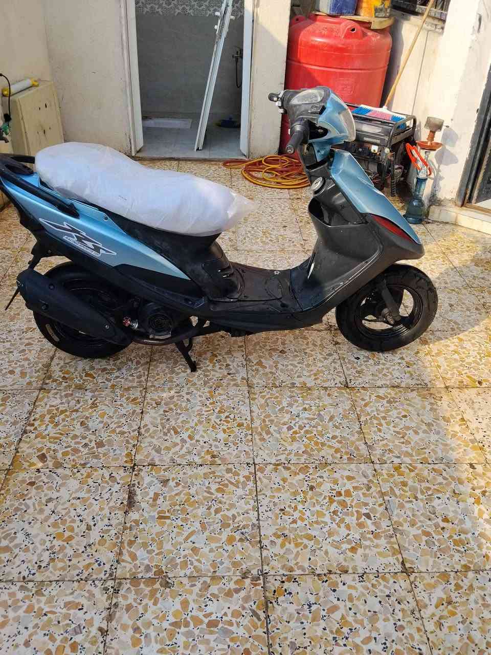 السلام عليكم دراجه ماكس للبيع مفتوحه كل شي شغال بيه ما عدا السلف عوزه شخاطه والسعر 450
***********
