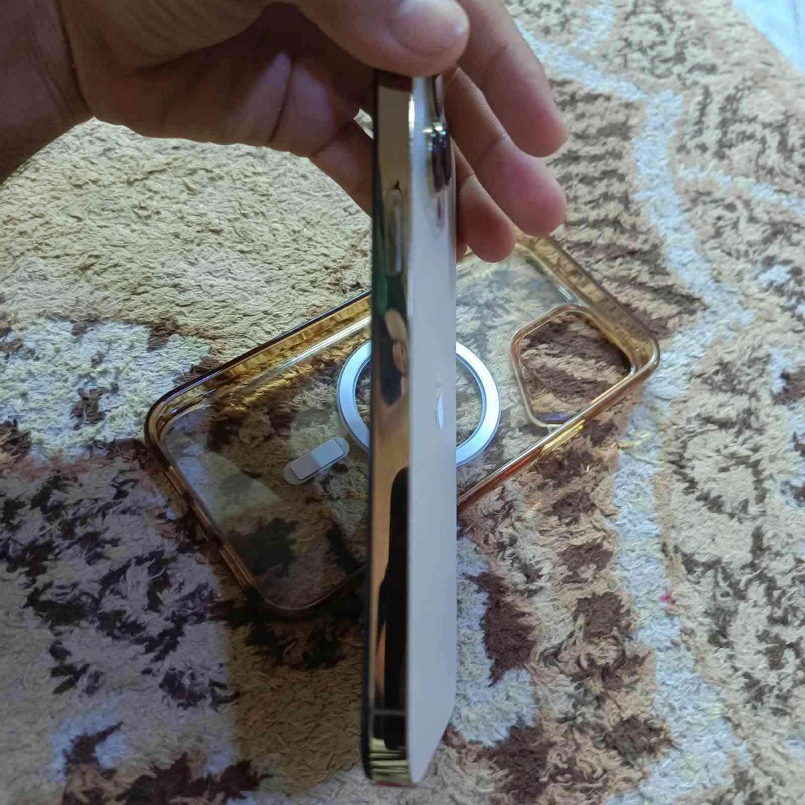 سلام عليكم آيفون13برو ماكس للبيع جهاز نضيف شوف عينك بدل فقط شاشه سعر ٤٥٠//***********

نص مكتوب في الصور:
- حالة البطارية والشحن رسالة مهمة حول البطارية تعذر التحقق من أن بطارية هذا الـ iPhone بطارية أصلية من Apple، قد لا تكون التفاصيل دقيقة تماماً. لمعرفة المزيد الحد الأقصى للقدرة ٧٨٪ هذا قياس لقدرة البطارية مقارنة بقدرتها عندما كانت جديدة. قد تتسبب القدرة المنخفضة بتقليل ساعات الاستخدام بين عملية الشحن والأخرى. أقصى قدرة للأداء الـ iPhone غير قادر على تحديد عمر البطارية. شحن البطارية المحسن للحد من استنزاف عمر البطارية، يتعلم الـ iPhone من عادات الشحن اليومية، بحيث ينتظر ولا يتجاوز ٨٠٪ حتى يحين موعد حاجتك إلى استخدامه.
