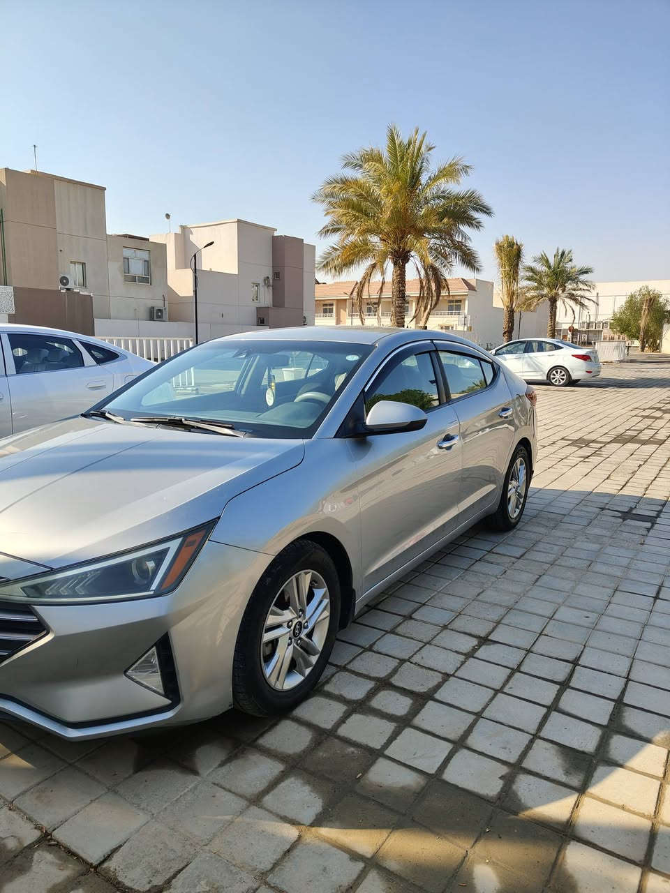 السلام عليكم للبيع – النترا موديل 2020
النترا موديل 2020 وارد أمريكي، حادثها جاملغ وقبق جنطة، بدون دواخل.
نص فول، گير ومكينة حدادية، تبريد كفالة ، السيارة كاملة وما تصرف عليها.
المكان: كربلاء.سيف سعد
مداور مباشر باسمي السيارة.
للاستفسار:
***********
***********
