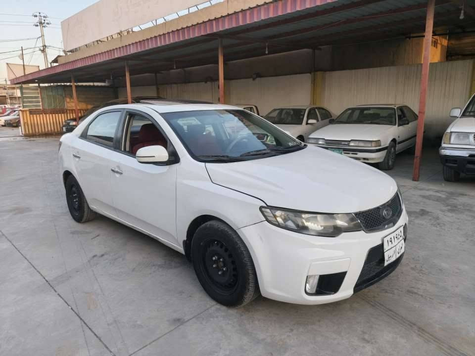 کیا سیراتو 2011 ، سعر 57 مجال
گیر و مەکینە و تحویل وکالە شرت 
450 هەزار غرامەی لسەرە 
شوین روڤیا ***********

