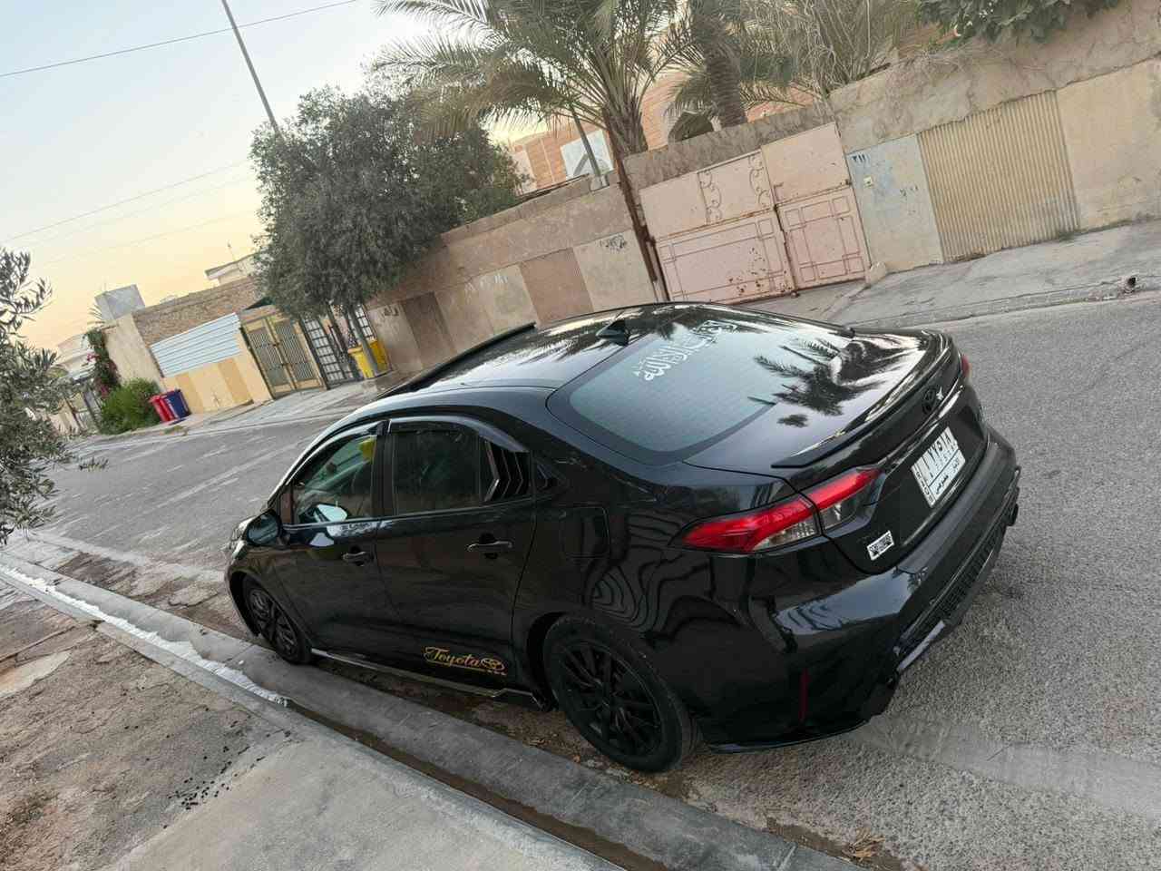 للراغبين بالتميز والأداء الرياضي، تويوتا كورولا موديل 2021 فئة Apex_ xse (واردأمريكي)
بمواصفات استثنائية 

🔹 التفاصيل والترقيم:

• الرقم:  (انــبـار)

• الحالة القانونية: متبقي سنة لتصبح حرة بالكامل.

🔹 المواصفات الفنية والجمالية:

• المحرك: 2.0 L تنفس طبيعي (نشاط واقتصادية).

• اللون: (اسـود غامـق) 

• المسافة المقطوعة: 124 ألف كم فقط.

• الإضافات الرياضية: تزويد Apex بلادي، ويل حجم 19 مميز، شفتات سرعة بالمقود.

• التكنولوجيا: شاشة وسطية ()، نظام صوتي 6 سماعات، أوامر صوتية.

• الأمان والقيادة: مثبت سرعة، تحديد مسار، تحكم مقود جهتين، نظام Auto Hold، مصابيح LED أمامية وخلفية.

• الضرر امريكا : جاملغ وبنيد

#مراوس ع كامري.
مكانـة عــنـة. 
***********
