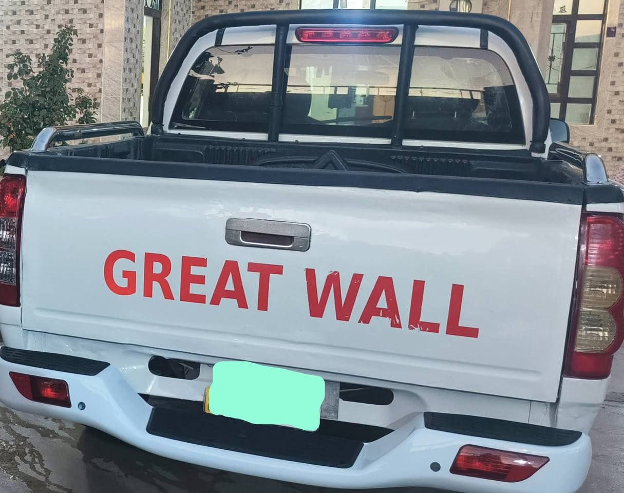 السلام عليكم بيك اب للبيع كريت ويل موديل ٢٠١٠ لون ابيض رقم صلاح الدين رقم الماني مجددة لغاية ٢٠٣٠ شرط التحويل 
السعرررررر ٦٥ ورقة وبيه مجال 
للاتصال اسيا *********** كورك ***********
