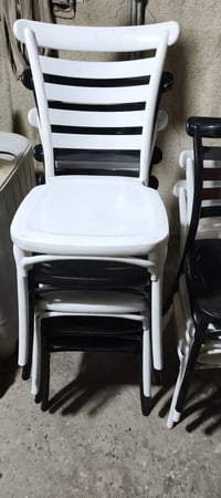 بغداد • كراسي • محل عصائر وفلافل
