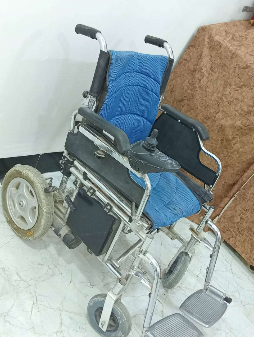 اغراض للبيع
