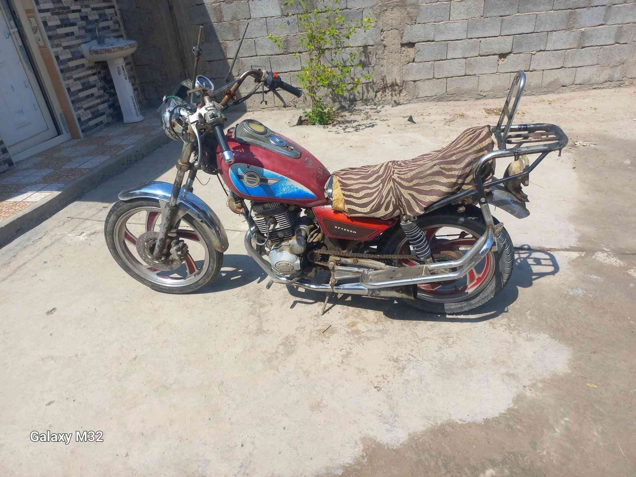 ٢٠١٢ بدون اوراق مكفوله من السرقه المكان حله السعر ٢٠٠ نكرة سلف ***********
