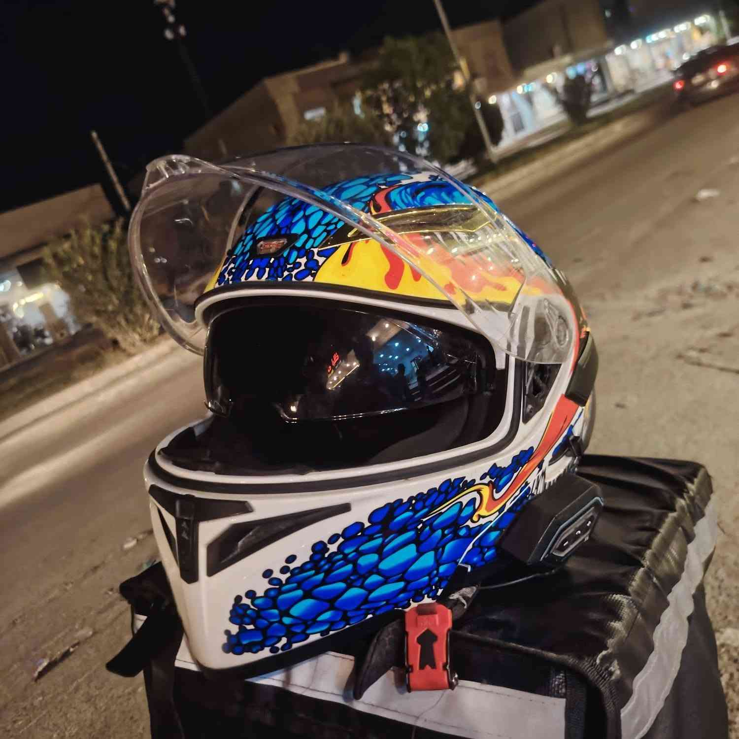 سيفان 2025
ضاغطه وزنجيل 150cc
نواقصها فحمات سلف والويل الامامي بي عواج خفيف غير هاذ كلشي ماكو
+الخَوذه مالتها اخت الجديده سماعات ولاقطه شغاله وزلغ مابيها  ووياها الجنطه مال الدلفري هم جديده سعرها كامل هيه والدراجه840  وبيها مجال قليل مكاني العلم ***********

