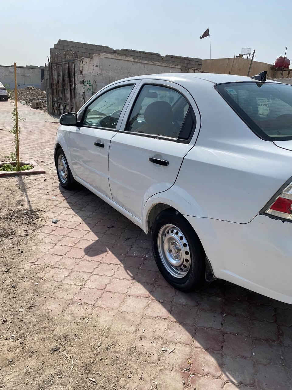سلام عليكم
افيو مديل 11 خليجي 
سنوية لل28 شرط تحويل 
مكينه كير كفالة 
تبريد نقص غاز 
بديها شوف العين بيه صبغ 
سياره حداديه طوبه 
هستوني مبدل بلكات نوزلات فيت بم ادامه كامله باتري جديد 
تخم تاير جاهزه سياره مع بعض الملاحضات 
ماكنها البصرة  
سعرها 52 وبية مجال 
شراي يتصل هاذه رقمي 
***********
