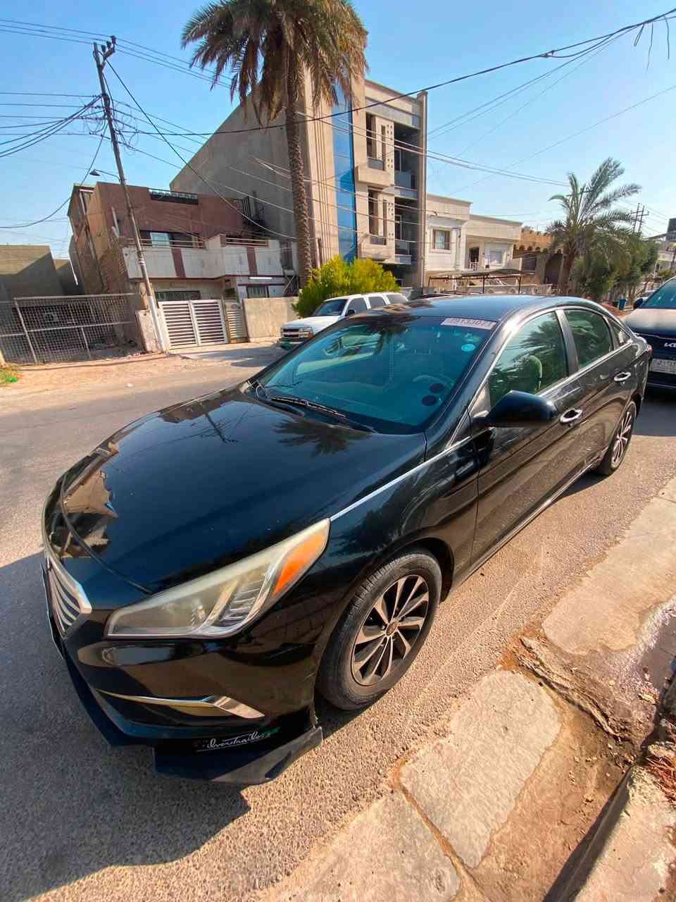 #للبيع  #للبيع #للبيع 
سوناتا 2017 اسود وارد امريكي 
رقم اربيل دولي ماشية ١٤٩ الف 
تحويل مباشر ...
 - المحرك: مبدل مكينة جديدة (ماشية عليها 9,000 فقط)
✨ الميزات والإضافات:
 - تحكمات ستيرن كاملة
 - نظام القيادة ثلاثي : نظام نورمل -ايكو - سبورت 

 - النظام الصوتي والراحة : 
تبريد وتدفئة ممتازة- شاشة لمس تاب -حساسات خلفيه -كاميرا خلفية -نظام AUX -بلوتوث 
- بطارية جديدة 
🔧 حالة السيارة والحادث:
 - السيارة مكفولة عدا حادث بسيط في الجاملغ الخلفي +شخط في الباب خلف السايق . 
📍 السعر : 114 وبيها مجال بسيط 
 - مكان السيارة: بغداد - السيدية
 للتواصل والاستفسار : ***********
