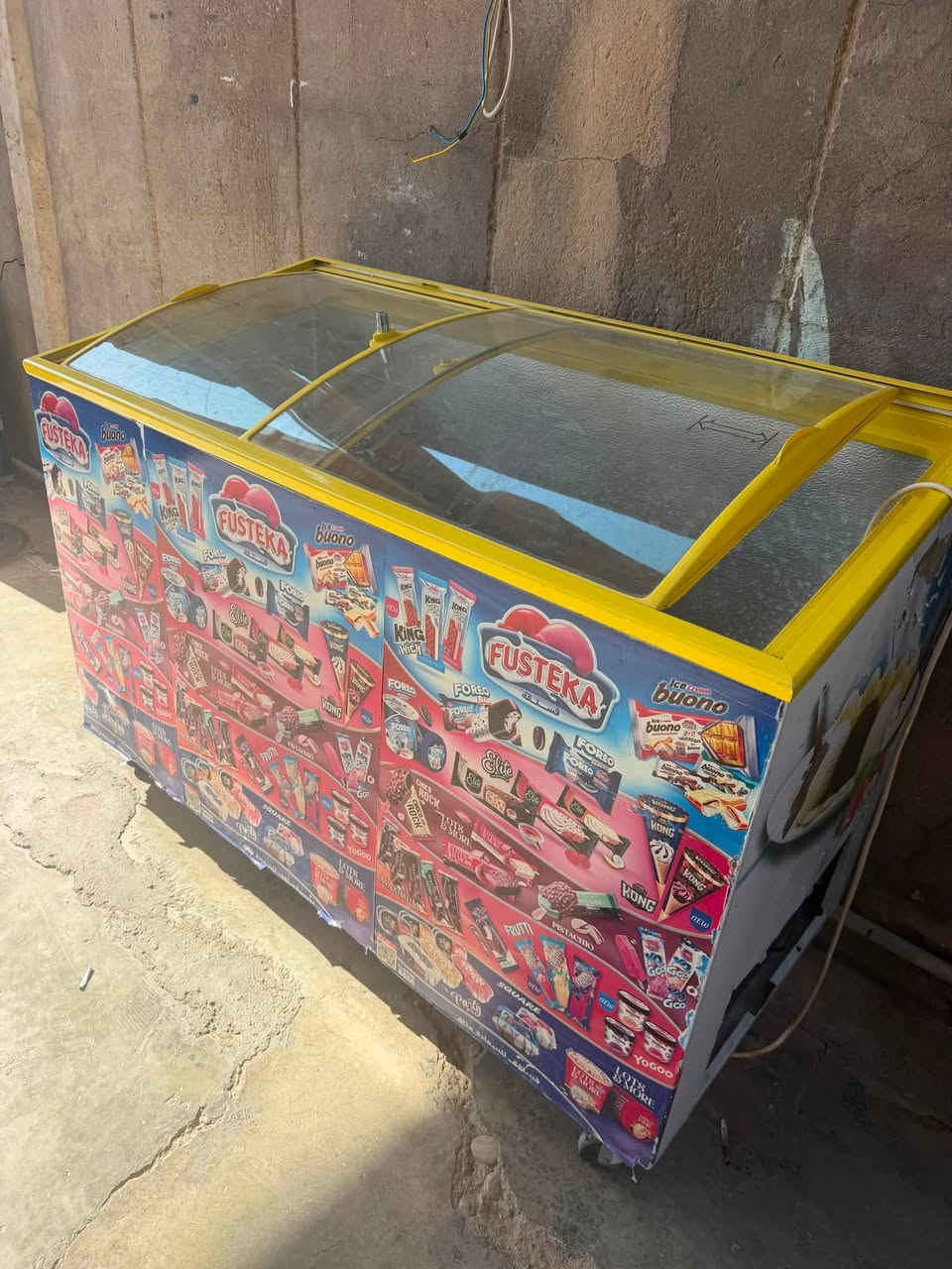 للبيع مجمده  عارضه بطحيه كشر نضيف ماطور شغال بس لحاله بعد متبرد معرف شنو سبب ابيعه عل وضعيته بس ماطوره شغال السعر ٦٥
***********
