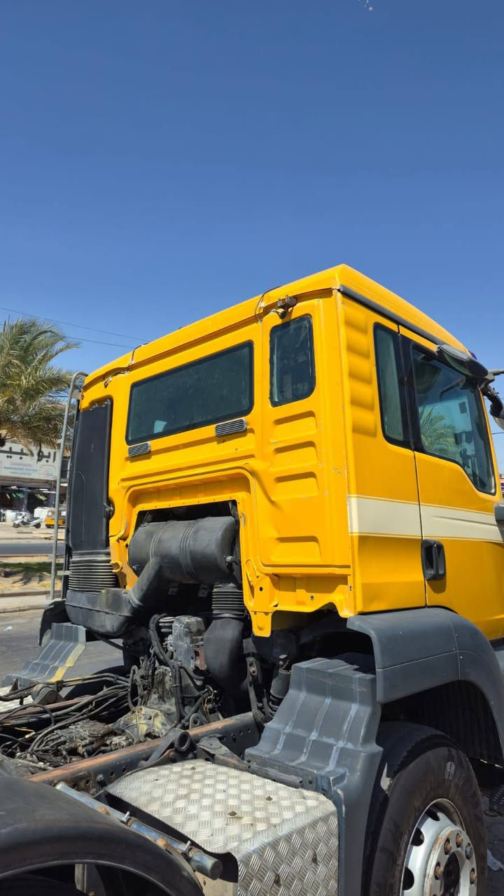 السلام عليكم
مان تيكا مديل 2006
حجم 430/41 كير 4×4 
مجموعة جياف من خمس فحلة على 22 ونص 
كير وكلج جديد شادهن مكينة وشاصي وقمارة كفالة عامة 
السيارة تقرة قلاب بل سنوية 

مكان السيارة بغداد 

***********
