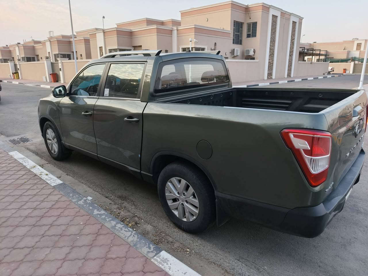 بيك اب سانك يونك  موسو كوري الون زيتوني 2022مكفوله كفاله عامه
المحرك 2.0 تيربو
اسعر 200وبيهه مجال 
هاتف***********
