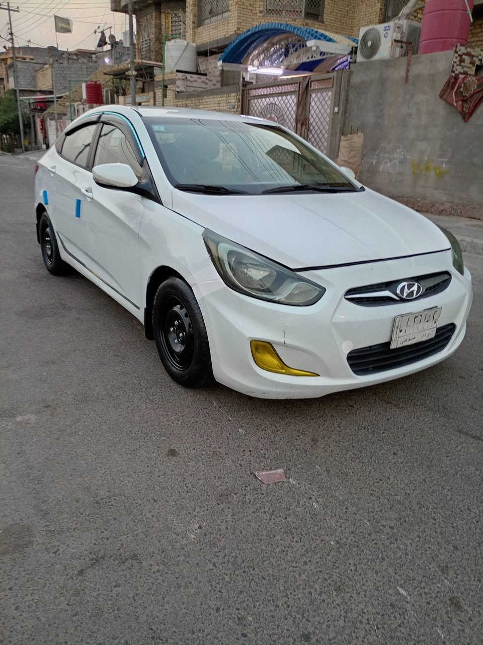 اكسنت مديل 2013 خليجيه السياره جاهزه مكينه كير كفاله 1600 دوش تبريد حداديه تخم تايره جاهزه السعر 82 مكان سياره بصره سنويه 28 رقم الهاتف ***********
