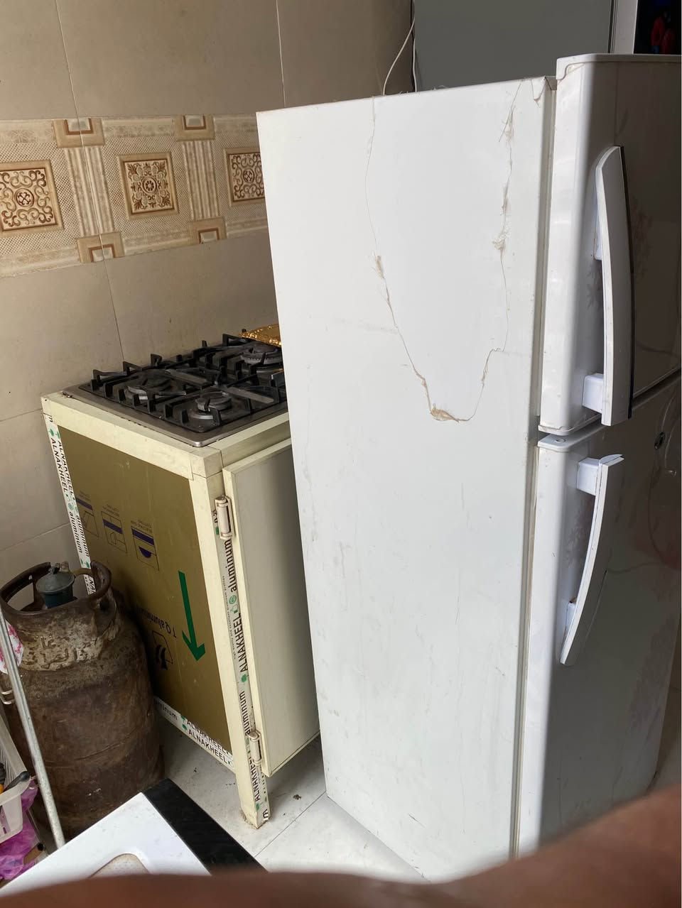 السلام عليكم ثلاجه نضيفه كلش ماركة ازيل سعره 150وبيه مجال تفاصيل كله موضحه كدامكم 16قدم تبريده ثلج ابد ما مصلحه مكاني كربلاء حولي ابو مهدي المهندس (حي الاخلاص)
 *********** كربلاء, العراق
