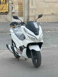 دراجة pcx للبيع دراجة بلادية وجديدة خير من الله كلة شغال سلف كهربائيات...