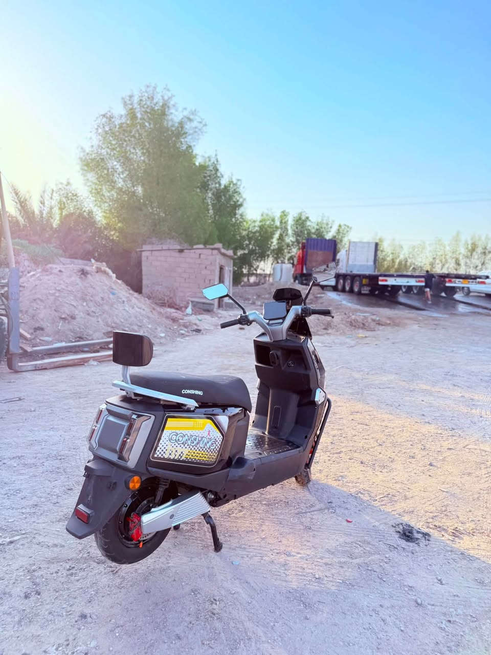 السلام عليكم دراجه شحن للبيع  نضيفه جدآ مستخدمه شي قليل
كلشي جاهز بيها من كهربائيات اللايت ليد امامي قوي 
دبل شاره 
 
البريكات دسك امامي وخلفي 
دراجه نضيفه بمعنا الكلمه
السعر 825وبيها مجال 
الرقم ***********
الموقع الزبير

