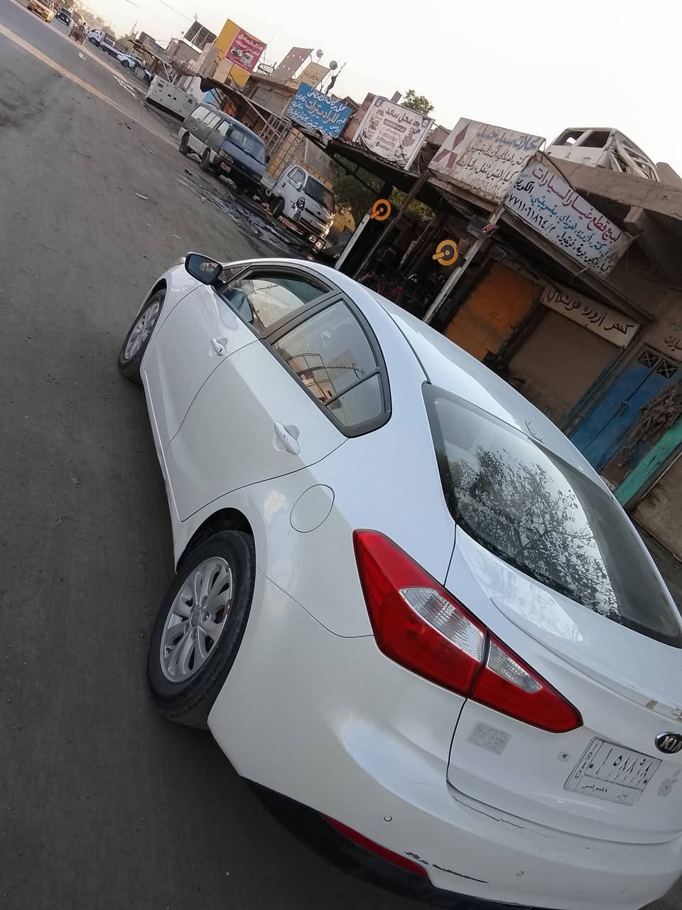 كيا سيراتو موديل 15 خليجي رقم بابل  مكينه 1600 سياره بها  4 قطع صبغ بدون دواخل
جاهزه كير مكينه حداديه تبريد تخم تاير كله جديد  السعر 82وبيه مجال بسيط مكاني بابل رقم الهاتف ***********
