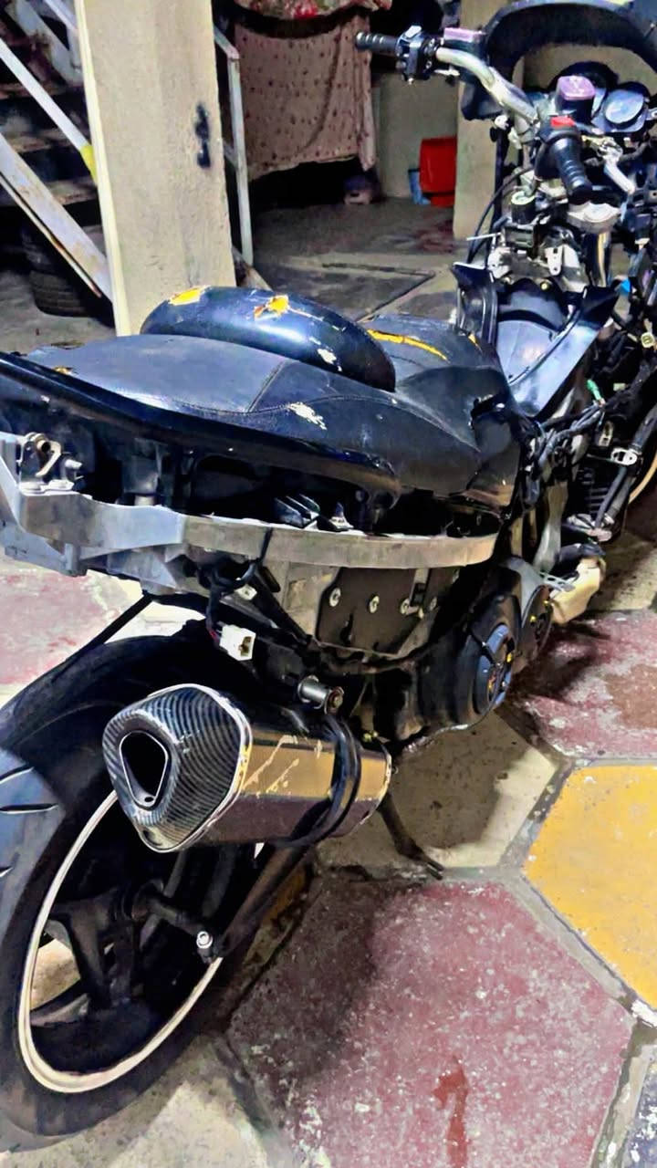 سلام أعليكم تي ماكس 2011 مال لعب سواده موجود مكينه مكفوله او تخبل يرادله ادامه للكلمات فقط سكيورتي  تايراته جديد بيه تزويد قباغه مال عنابير او بيه قباقه مالكلجات او فجوج ابو الطرة او صالنصه رياضي عمنواني شهداء البياع ***********
