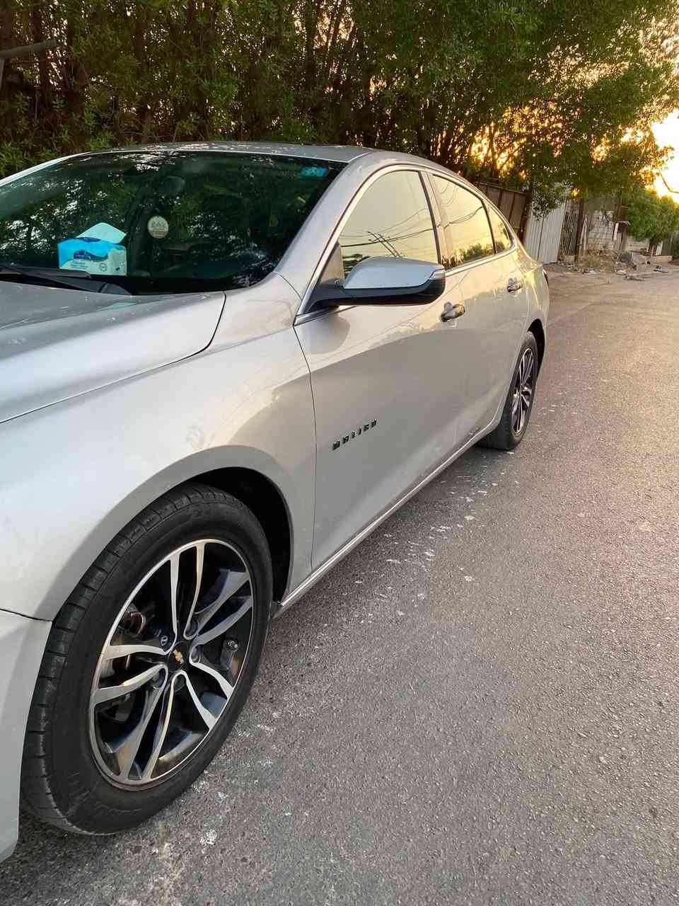 ماليبو موديل 2018 LT للبيع السياره فول ما عده الكشنات مو جلد فتحه تحكم ستيرن شاشه كار بلاي بانوراما حادثها بامريكا بسيط الدعاميه وشويه من البنيد او بل عراق قطعتين السياره بيها ٣ قطع تصليح فقط السياره تخبل خير من الله 

السعر 88 ورقه متواجد فيس او واتساب وتصال رقمي ***********
