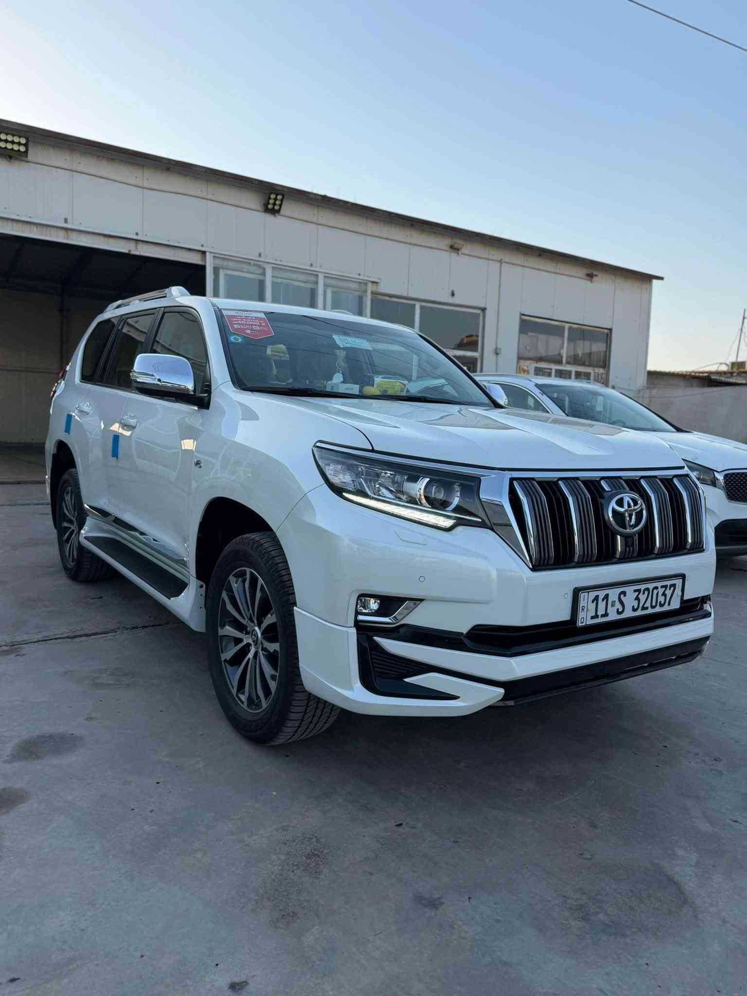 برادو 2023 VX باب اول 
شركة ساز
4 كامرات
كراسي كهرباء 
ماشية7 الف 
رقم بغداد بسمي 
كفالة عامة من كلشي 
مواصفات vxمعروفه سياره بعدها بجيس 
مكان سياره بغداد راشديه 
سعرها 55وبيها مجال 
***********عبد الدليمي
