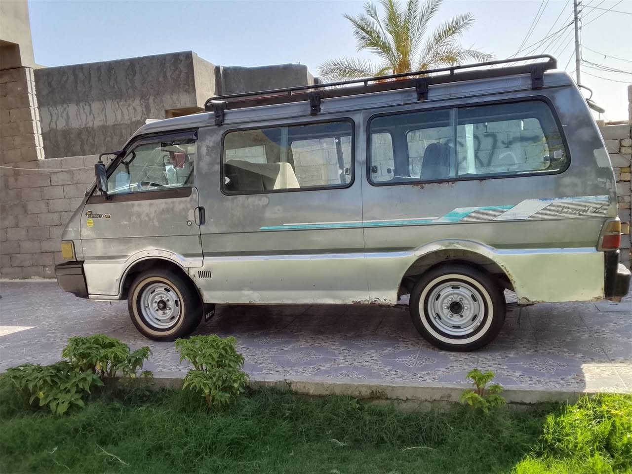 السلام عليكم كيا بستا موديل 93 مقفوله جير مكينه حداديه تخم تايه صار يومين  جديد كهربائيات من الدعميه للدعاميه شغاله رقم بغداد مكاني بابل مركز المدينه مقفوله من الصبغ ‏‪***********‬‏ رقم الهاتف وسعر 38 وبيه مجال
