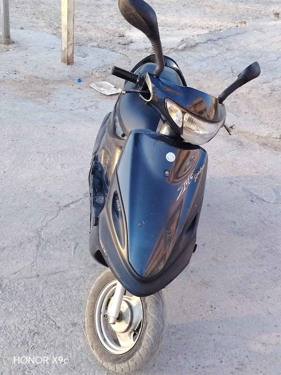 سلام عليكم للبيع دراجه ماكس قجمه 120 دراجه ما مخلي بيهه نقص  دراجه كله مختمه هندر سلف كهربائيات كلهه شغاله محرك ناعم بريك امامي خلفي اشاير دراجه كامله مكمله الدشبول كله شغال السعر 450 بيه مجال  المكان بغداد شهداء البياع 
***********
