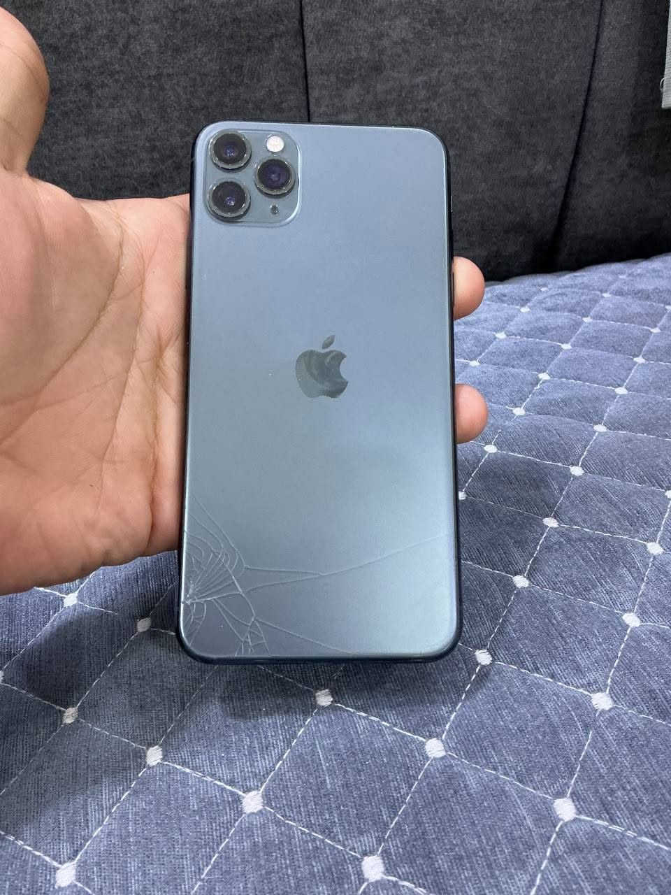 سلام عليكم 
iPhone 11 Pro Max 
ذاكرة 256
بطارية 95 اصلية معلاية 
مبدل شاشة GX شرط
فيس ايدي شغال 
تك سم 
بي فطر بل ضهر مثل ما موضح بل صور 
جهاز حيل نضيف كدام العين 
كلو شغال كامرات دمعة 
سعر 290 وبي مجال للشراي 
استفسار اكثر اتصل 
*********** واتساب 
مكاني موصل ايسر
