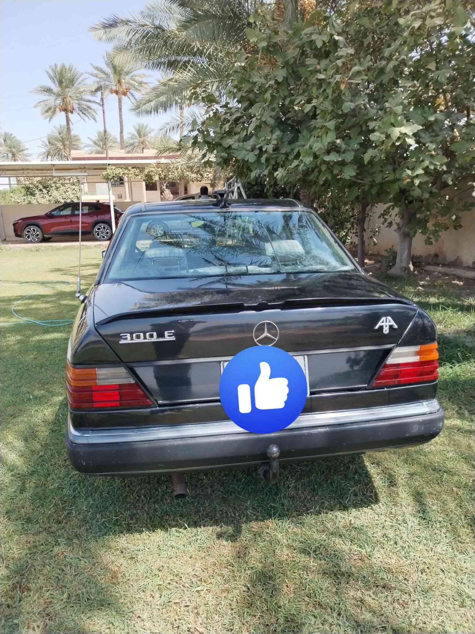السلام عليكم مارسيدس دب موديل ٩١ تحويل مباشر تبريد شغال جاهزه السياره  السعر ٤٧ المكان سامراء ***********
