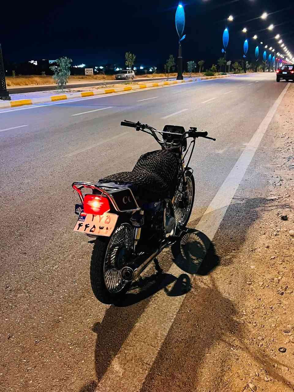 سلام عليكم  نامي برو (5كير) موديل (21) دراجه بيها أوراق ول دراجه حيل حيل نضيفه وبلواقع احلا من الصور دبلات شغاله دبلات خلفيه غاز وياله جدد زوج تايرات جدد كهربائيات كلها شغاله سلف شغال بس يرادلها كابريتر محرك لا صرف لا صوت  لا دخان تراي انطيك لبغداد كفاله محرك وشاصي السعر 460 وبي مجال مكاني خانقين
