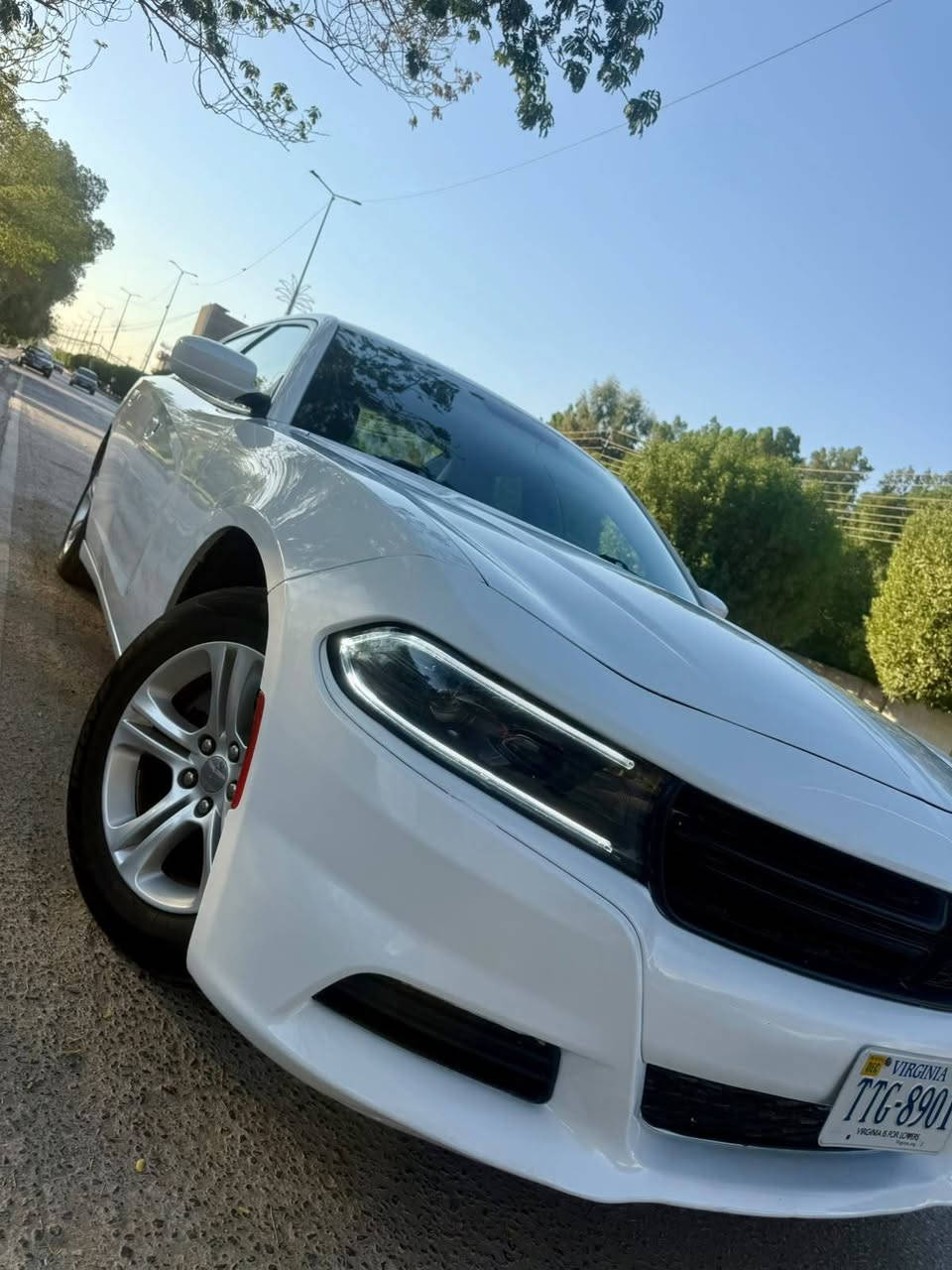السلام عليكم
جارجر موديل 21 sxt plus 
مواصفات فول فتحه كشنات جلد 
حادث بنيد فقط بدون دواخل
صور الحادث مرفقه
كير مكينه كفاله لغد شاصي كفاله 
دخول جديد ضباط 
سعر اتصل ***********
مكاني كربلاء

نص مكتوب في الصور:
- BIDCARS