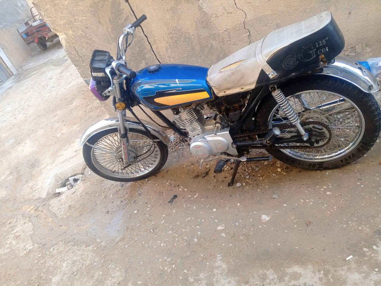 للبيع 4كير كلك مكفولة موديل 20 ما مفتوحه بلاد كربلاء حي العباس سعر 350 ..***********
