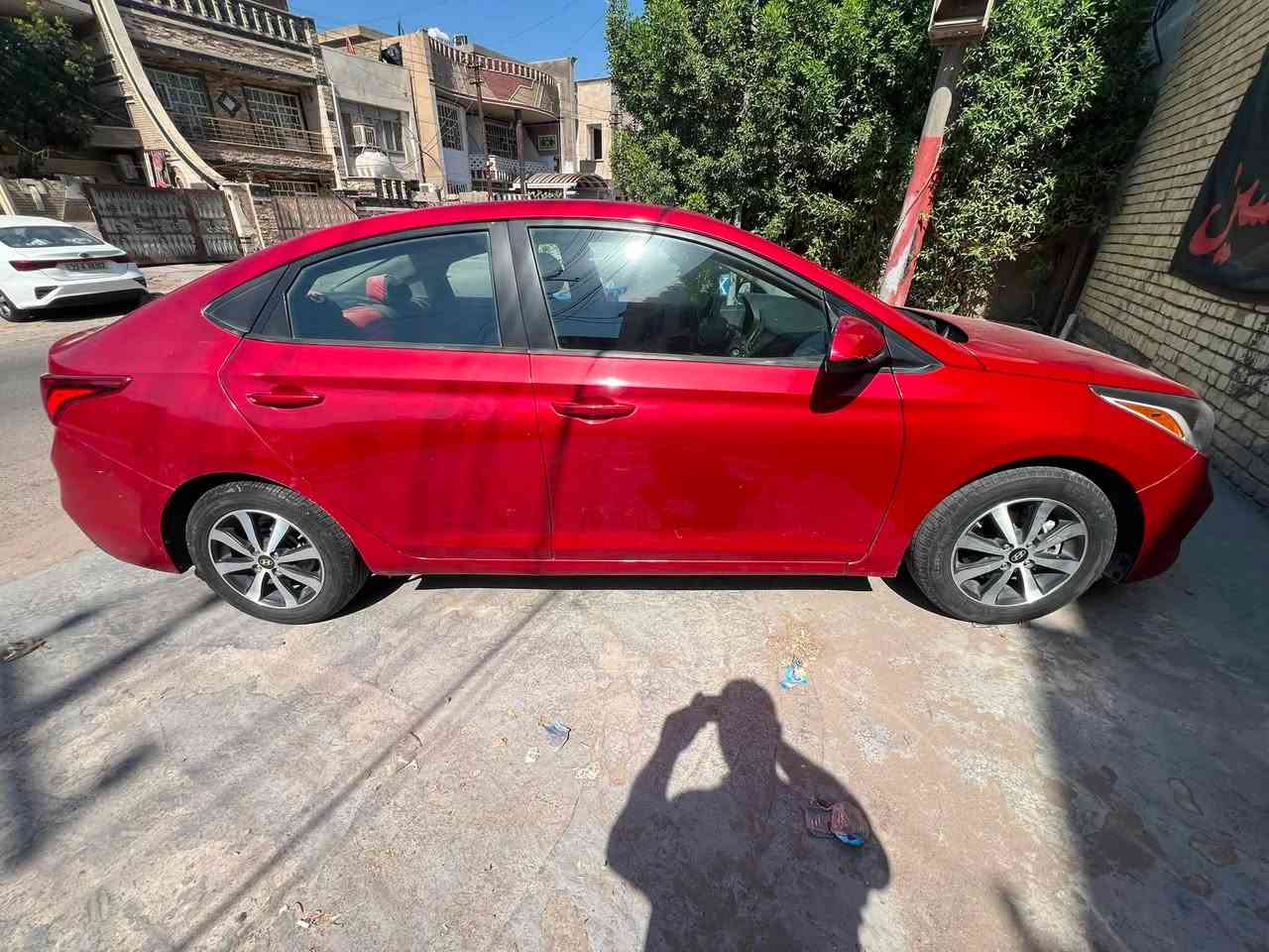 السلام عليكم 
اكسنت 2020 محرك 1600 دوش 
كيرها At مرغوب 
رقم بغداد وارد امريكي بجم كبس ضررها بابتين جهة اليمين بدون لا شاصي ولا لغد  محرك 
ممفتوح جديد صدر نظيف 
صور الحادث موجودة بالمنشور
صورة السونار موجودة بالمنشور 
ماشية 55 الف 
مكان سيارة بغداد  
السعر 105 وبيها مجال 
للاستفسار 
***********
