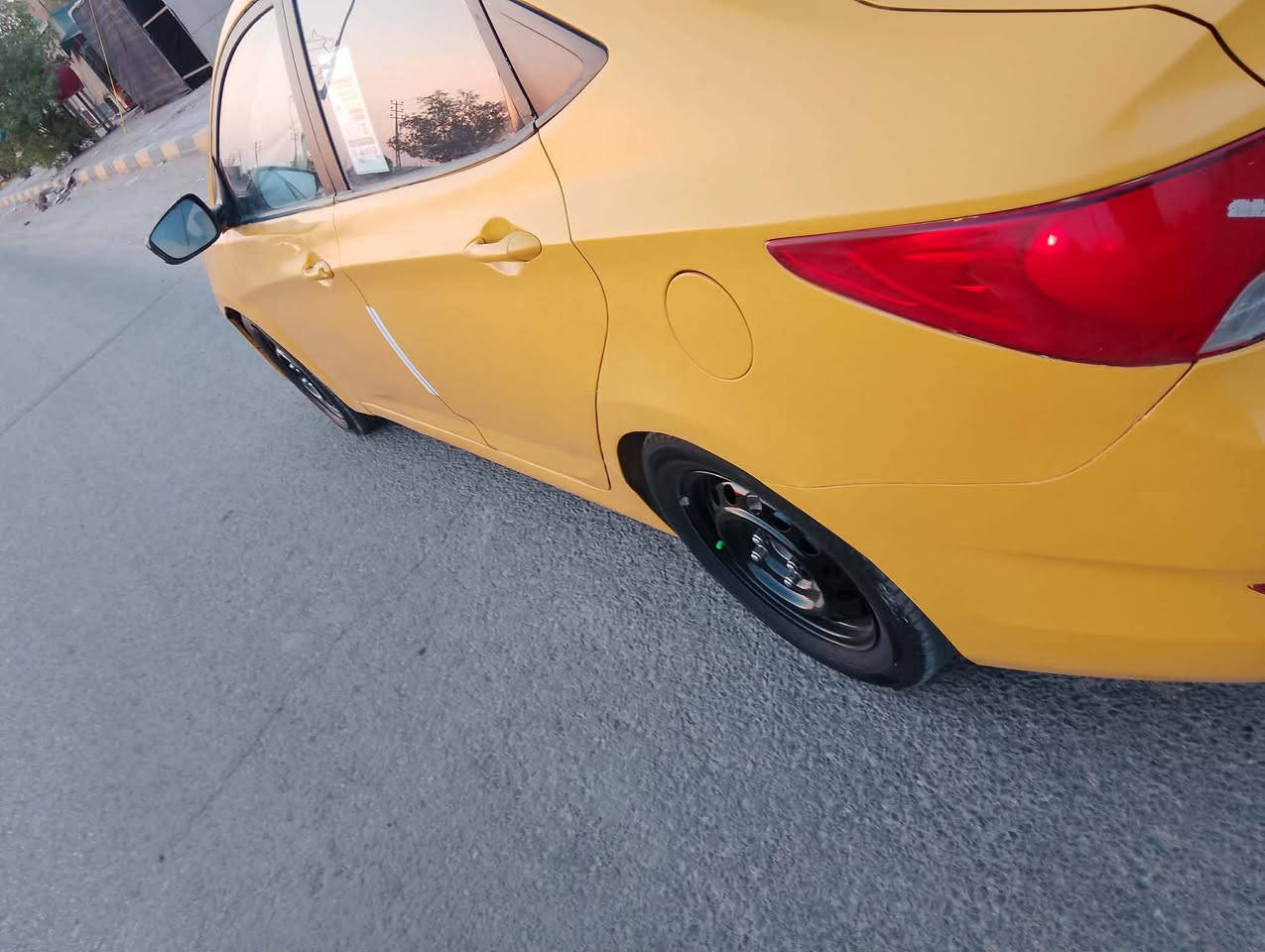 اكسنت موديل 13خليجي مكينه كير حداديه تخم تاير تبريد شغال رقم نجف بسمنه. تحويل ثاني يوم  السياره مصفره هيئه وغرامات ولا ربع عليهه مكفوله من الضربه  السياره أحله من الصوره  والكصه والكلبه والتجيهه مدوشمه كشنات وأرضيه   بيع مستعجل مكان ديوانيه   ***********
