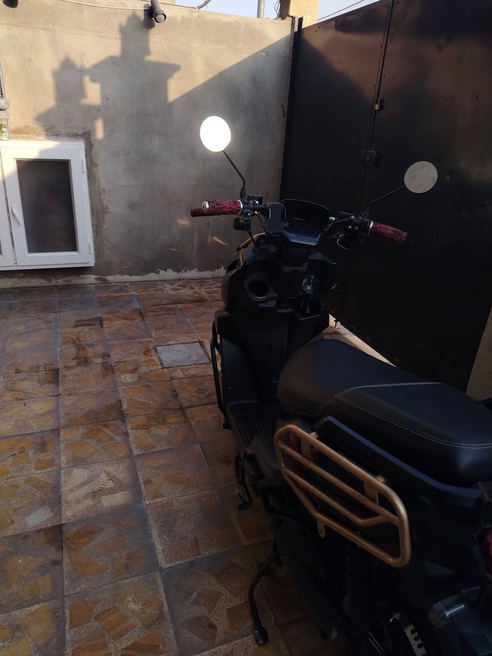 ماطور شهر أباتشي ٢٠٢٥
فول مواصفات
ست بطاريات دبل مسطرة ونلي 
عقل شرط وملف شرط
قفل مركزي 
تشغيل عن بعد 
ويا مرايات كاربون فايبر من شركة سيزر 
الماطور نضيف حيل 
السعر 950 وبي مجال شي بسيط
*********** واتساب
***********
الموقع موصل القادسية الثانيه
