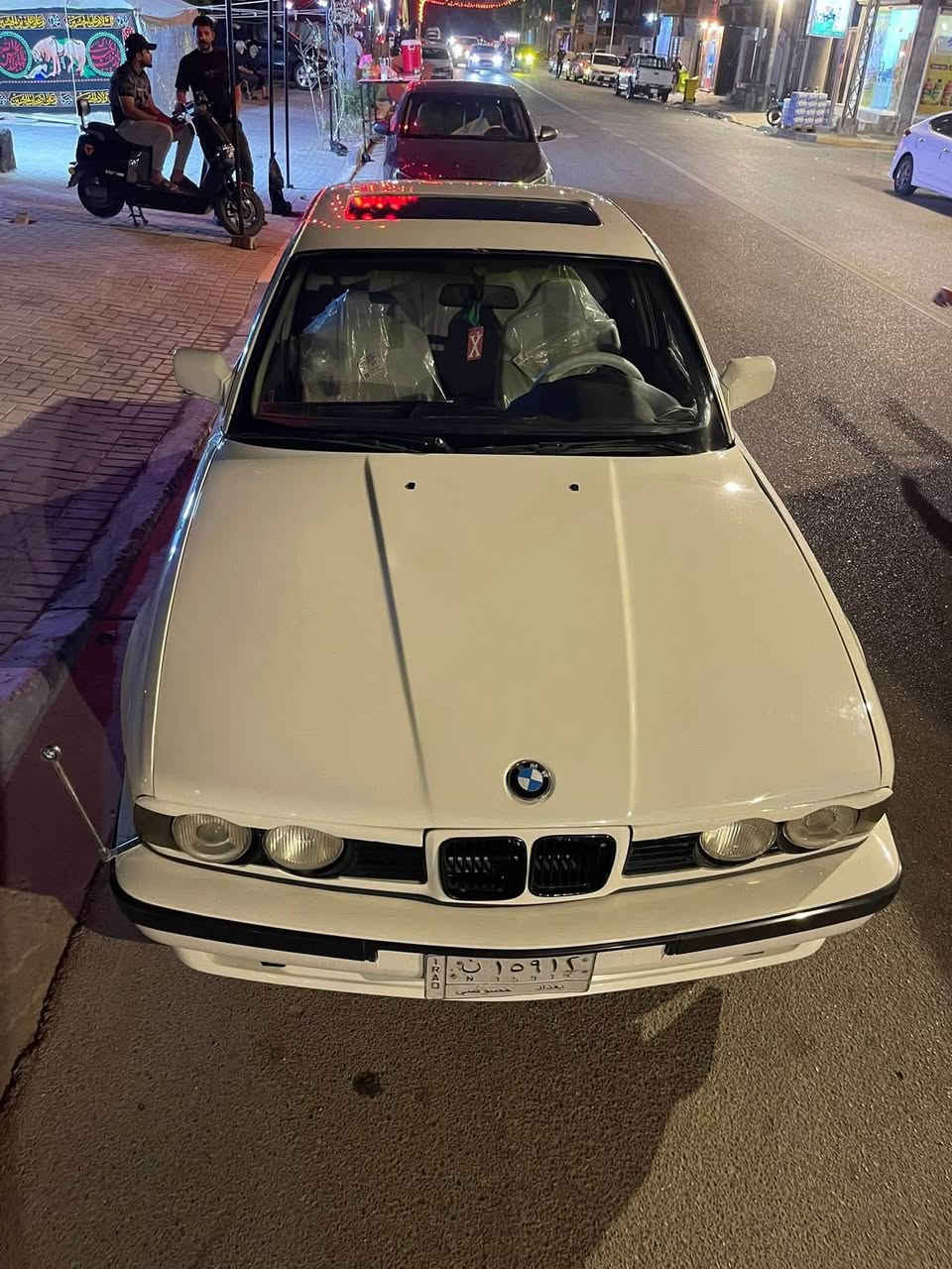 السلام عليكم  BMW 525 موديل 1991 كير مكينه كفاله حداده نضيفه غرفه نضافه80% بدي جديد كلش بيهه حزام السياره كهربائيات شغاله نقصهه فقط تبريد السنويه منتهيه السعر٤٥  وبيهه مجال بسيط عنوان البصره للتواصل*********** واتساب واتصال
