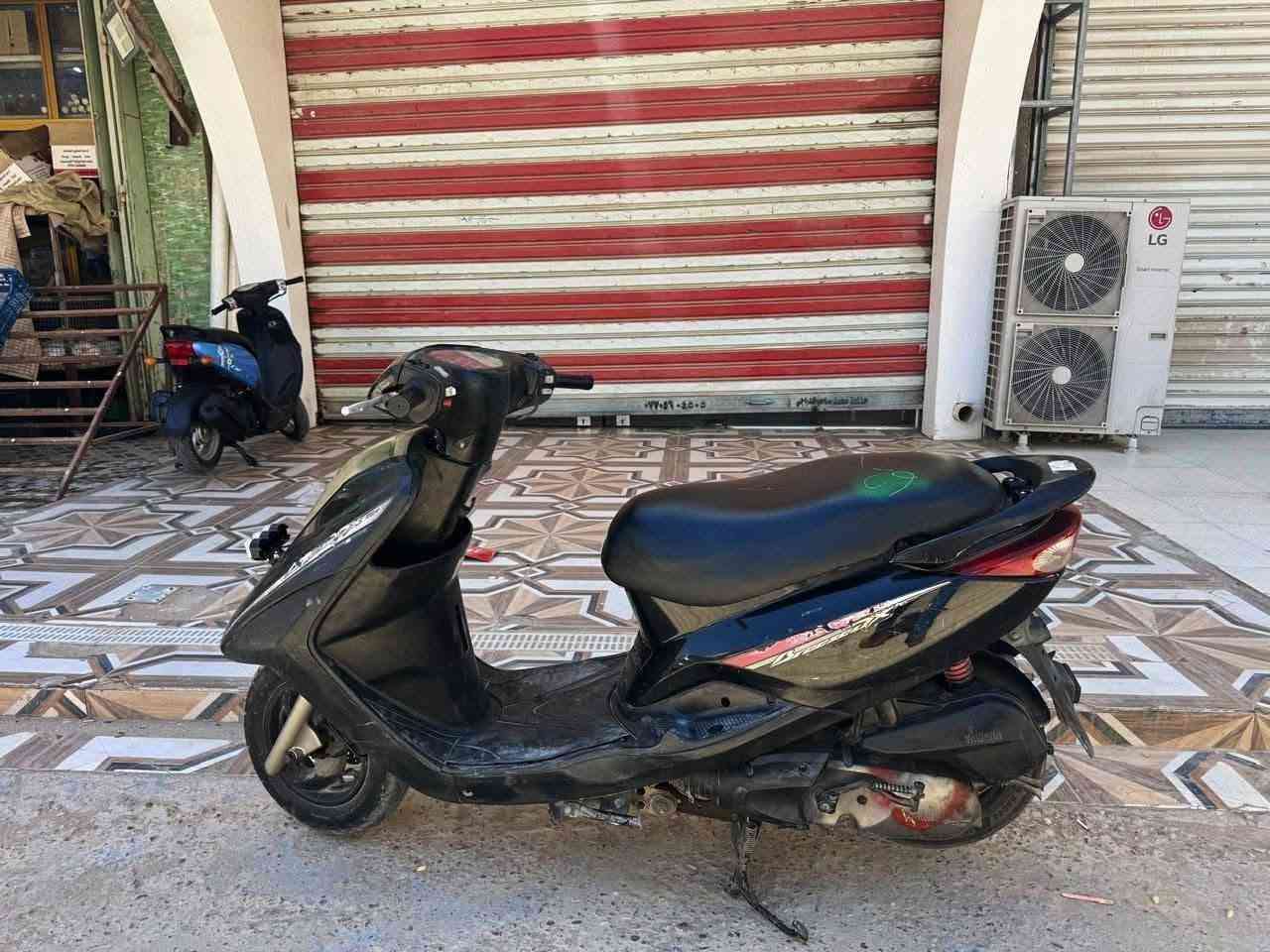 للبيع للاستفسار اكثر اتصل (***********(
