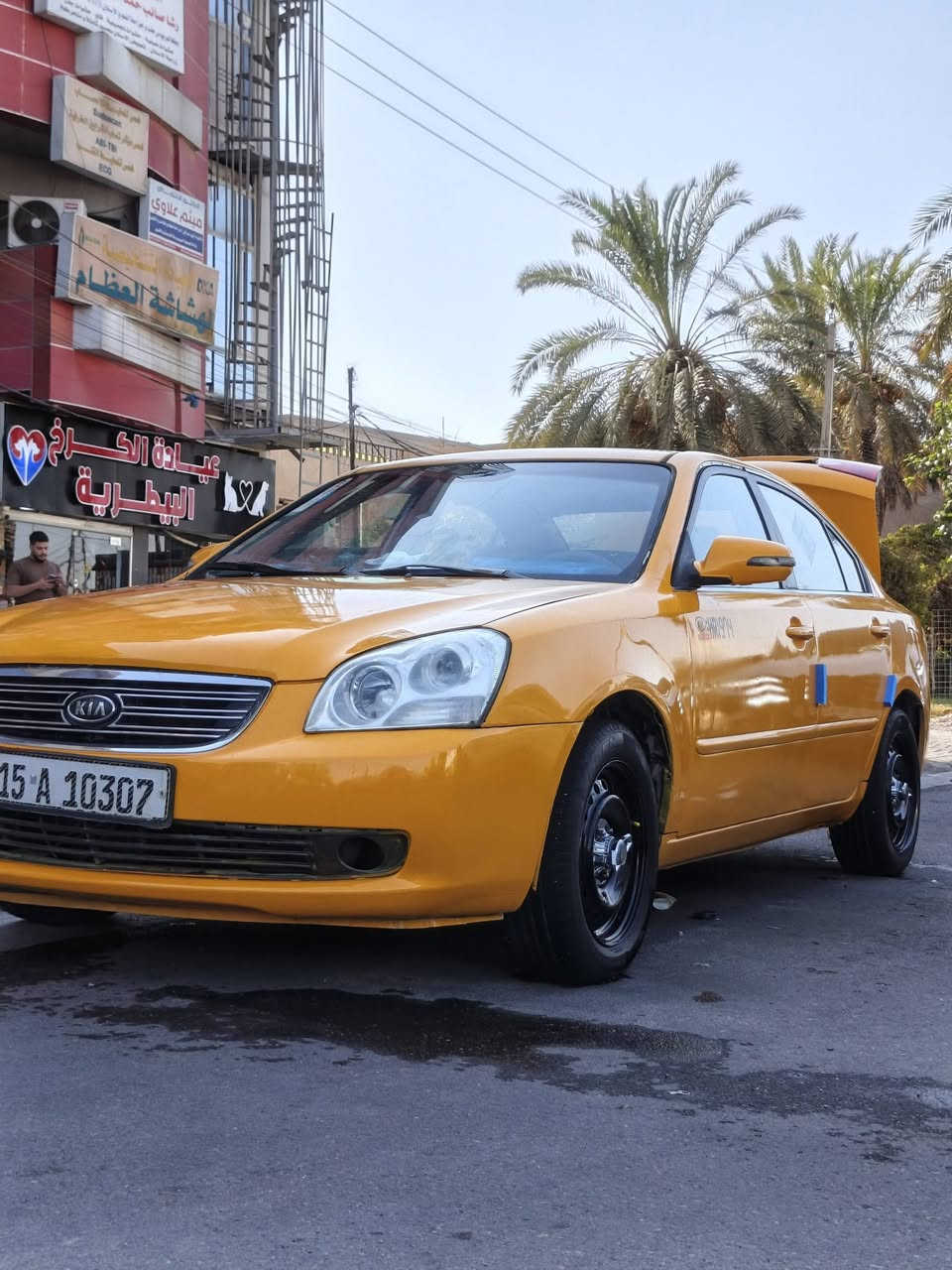 السلام عليكم كيا اوبتميا للبيع موديل 2009 باسمي تحويل بنفس اليوم سنويه 2031 تبريد ثلج منظومه جديده مكينه صارله ٢٧ يوم من شديته تواير حداديه صبغه توني مطلعه فرن مصفره هيئه وغرامات كامله من كلشي والكمال لله المكان بغداد ضرره جامله وبنيد السعر 78وبيه مجال ***********
