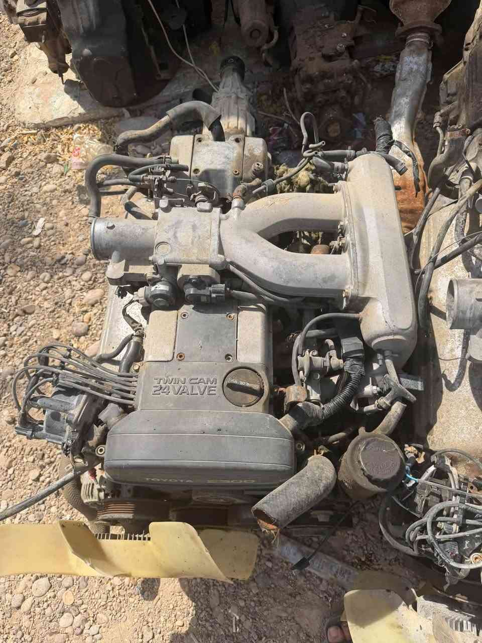 سلام عليكم مكينه بطه عدد 2هيه والكير كامله حته كمبريسر تبريد بيه مكينه ونجي كامله تجي شغل بالكاع يله تاخذ
***********
