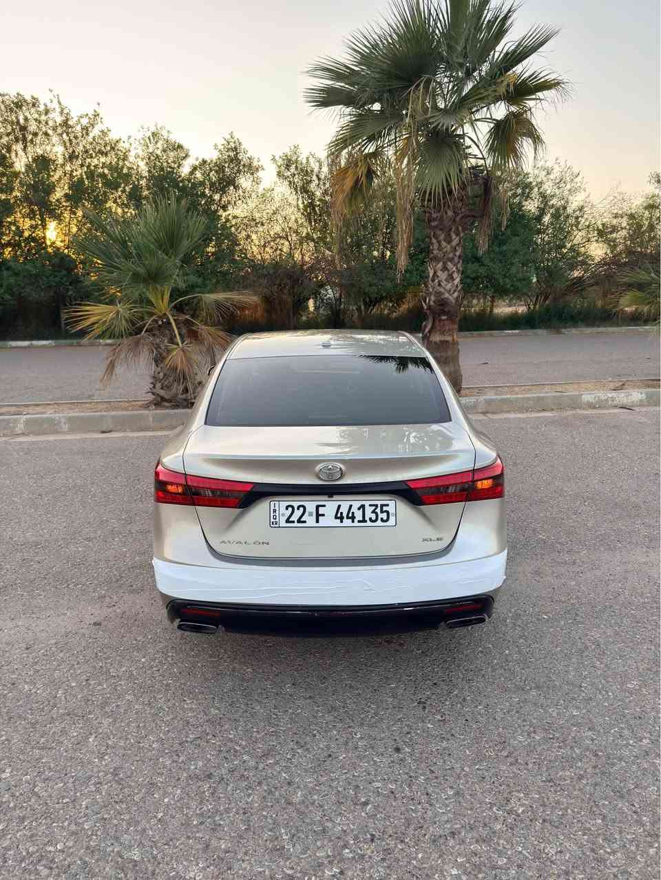 🙏🙏للبيع فقط بدون مراوس 🙏🙏

نوع السيارة: تويوتا أفالون (Toyota Avalon)
 الموديل: 2015  
 الورد: أمريكي 
ماشية : 96 mil
لون : ذهبي 
حجم المحرك 3.5 V6.
مواصفات XLE فول بدون فتحة 
كشن امامية 2 كهرباء 
كشنات كله جلد 
كشنات امامية هيتر 
بصمة تشغيل 
ابواب بصمة 
كامرة خلفي 
تبريد قطعتين 
تحكمات لمس 
شفتات قيادة 
ويل كروم 
نظام كير اوتو + عادي 

طبعاً سيارة فول مواصفات XLE بس فتحة مابي 

وضع الكير + محرك + حجر صالنصة ✅ مكفولة
ضرر سيارة موضح كلشي بل سونار  
فقط بخ بدون معجون 
بدون ايرباك 
رقم سنوية كله جديد ( تحويل + وكالة ) بشرط بسمي 

موقع سيارة كركوك حي الاسرى 

للأستفسار للأتصال (  ***********  ) 

سعر 139$ 💵 

رجاء رجاءً ايذا موشراي لاتكسر بحلال ناس اتوكل ربي يرزقك احسن منها 🙏🙏 موجود كلين وكلشي بسعره 🙏🙏 كركوك, العراق
