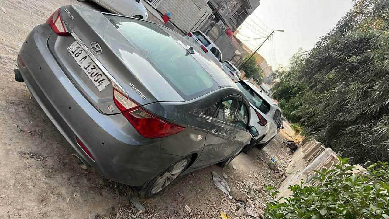 بيع او مراوس حسب القناعة سوناتا 2011 امريكي مكينه2400 GDI جديده بدون دوانز تبريد ثلج فول فتحه بصمه كشنات كهرباء تحكمات ستيرن وباقي الامور مال فول رقم بابل انكليزي ب اسمي حادث امريكا جاملغ خلفي وهنا نرشت حزام بدون قماره السعر 88 وبيها مجال بسيط مكاني بابل ***********

