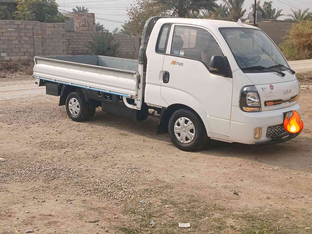 كيا للبيع موديل 24 رقم بغداد  
كفاله عامه 
ماشيه 64 حقيقي
عنوان بغداد المعامل الحسينيه 
ستفسار على الرقم ***********
@@
