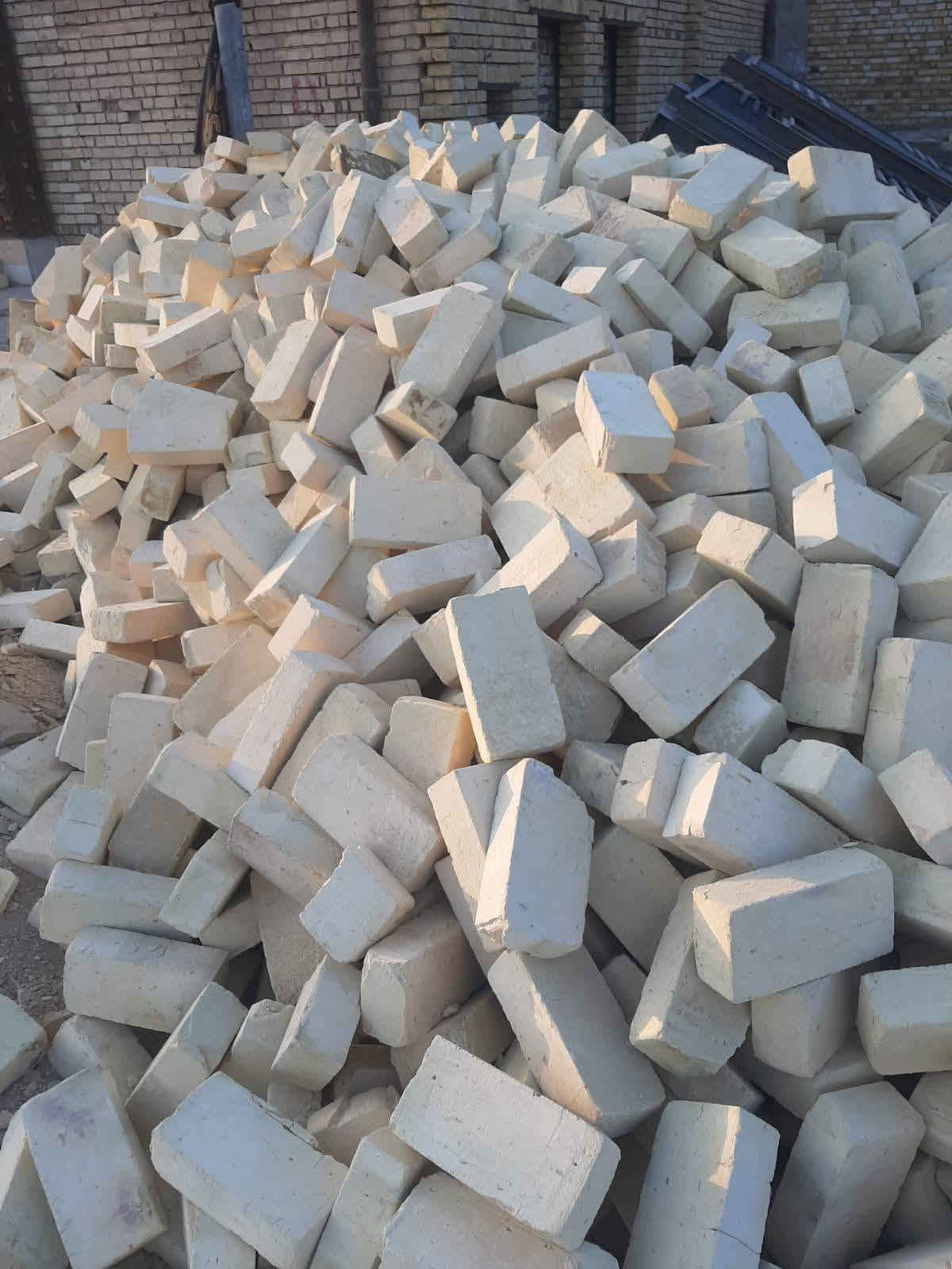 بسم لله الرحمن الرحيم    الى  الزبائن  الكرام  نقدم لكم  تجهيز طابوق الطيب  عدد السكس  8000الف طابوكه وزيادة 650  / وعدد التك 4000الف  وزيادة 300 الطابوق المتوفر 
انجكتر ✅ بيرنه ✅ درجه اولى ✅ ويوجد كسر درجه اولى 
لكافة انحاء البصره. والعماره   [] حسب الطلب ***********
للاستفسار  والاتصال مع واتساب [] او  مراسلة الصفحه ////         متواجدين 24 وعشرين ساعه[] لمكان ميسان [] *********** [] انواع الطابوق وكلمن وسعره عمارة, ميسان

نص مكتوب في الصور:
- *********** آسيا
- *********** أثير
- متواجدون 24 ساعة
- لخدمتكم.
- انجکتر درجه اوله @user9997293768761
- @user9997293768761