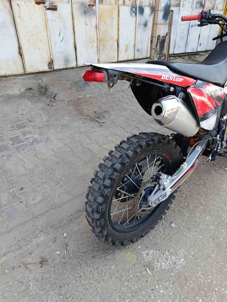CRX-AKR • ٣٠٠ • ٤ت