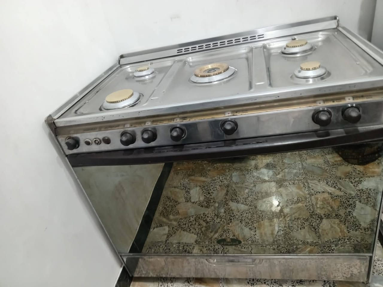 اجهزه للبيع مواد منزليه تخم 500 سعر طباخ 200 الاف *********** بغداد
