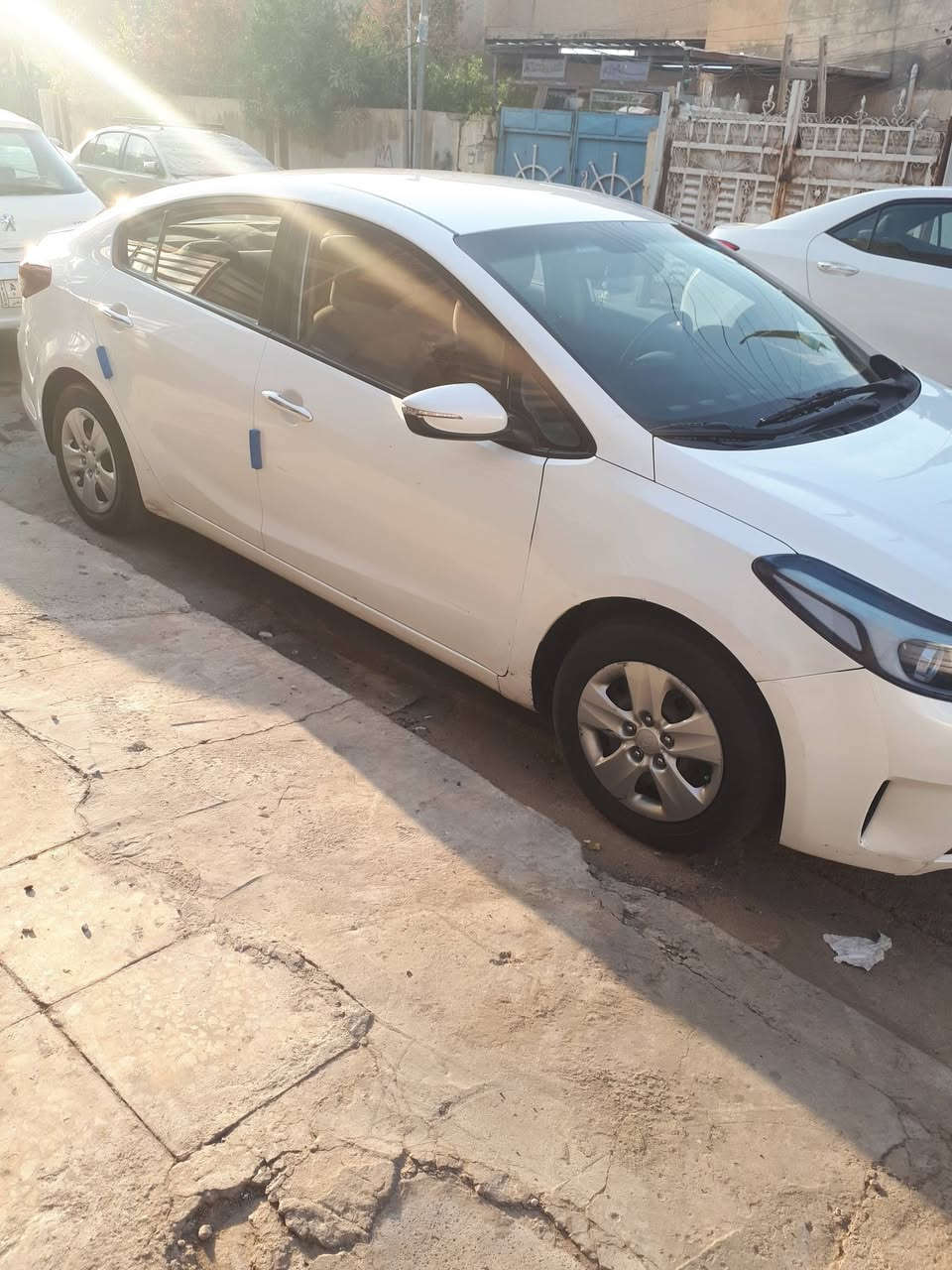 سيراتو خليجي موديل ١٨ محرك ١٦٠٠ دوش كير AT المرغوب مواصفات عاديه مري شفط اشاير بالمري ماشيه ١١٩ سياره على وضع الشركه برغي مامفتوح بيها عنوان البياع حي التراث  ***********
